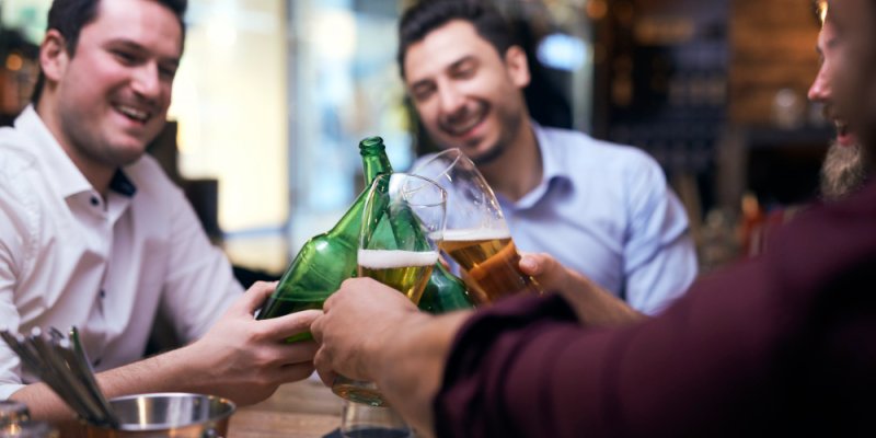What is Alcohol Baldness? Does Alcohol Cause Hair Loss?