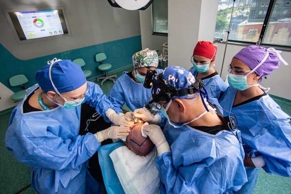 hair transplant incisions